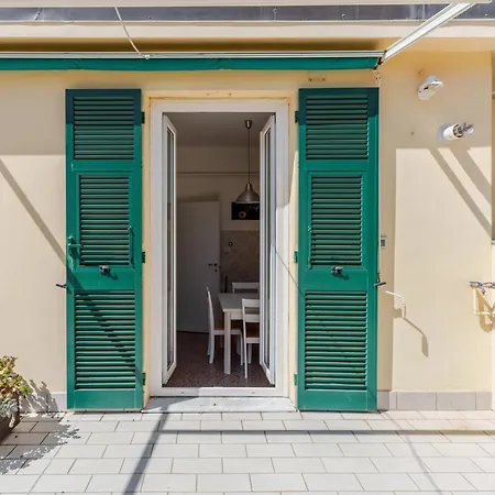 Guesthost - Bright X6 With Terrace Genua