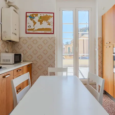 Appartement Guesthost - Bright X6 With Terrace Gênes