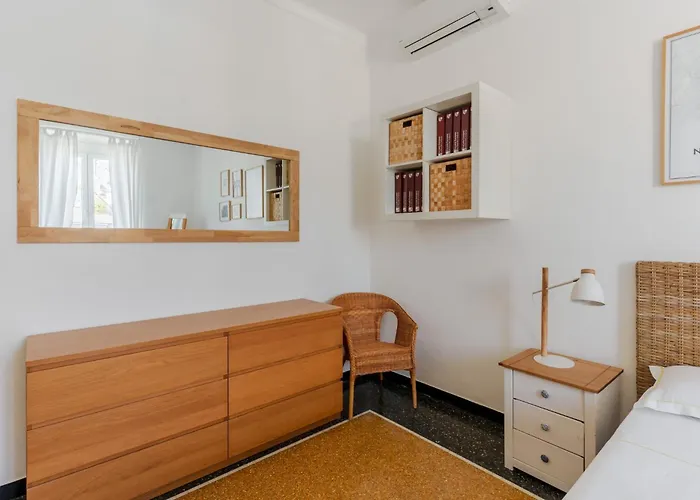 Guesthost - Bright X6 With Terrace Apartment Genoa