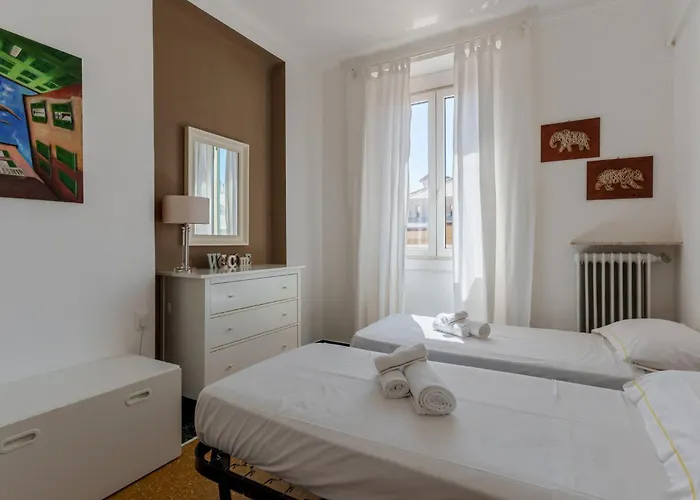 Apartment Guesthost - Bright X6 With Terrace Genoa